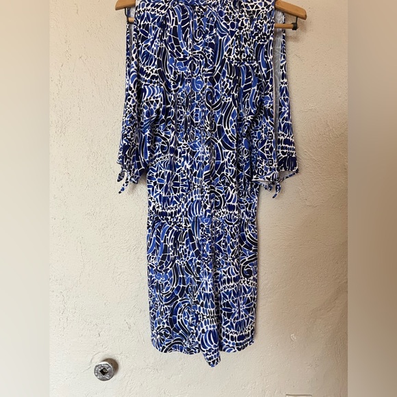 Lilly Pulitzer Bryce Romper in Bright Navy Taverna Tile Allover - Picture 12 of 15